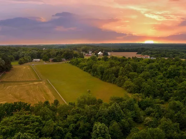 1260 Long Corner Rd, Mount Airy, MD 21771