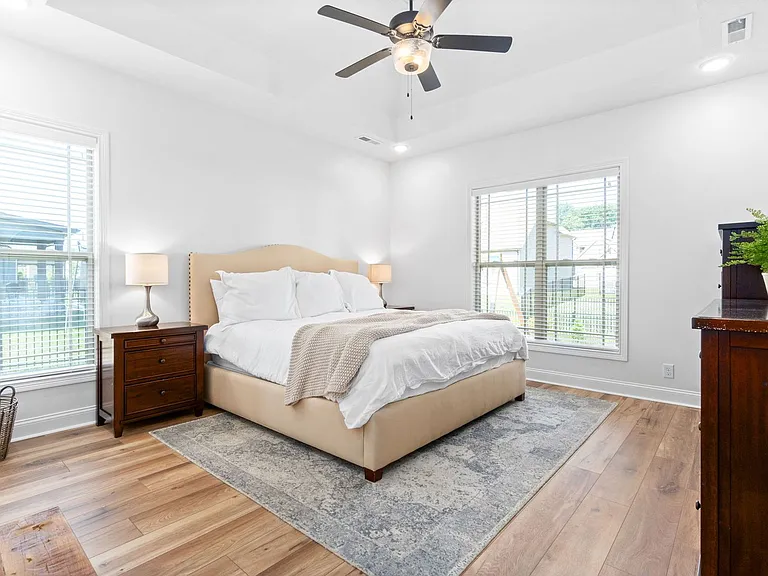 516 Bowden Dr — Photo 14