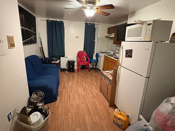3rd image of 2509 Central Ave APT 6