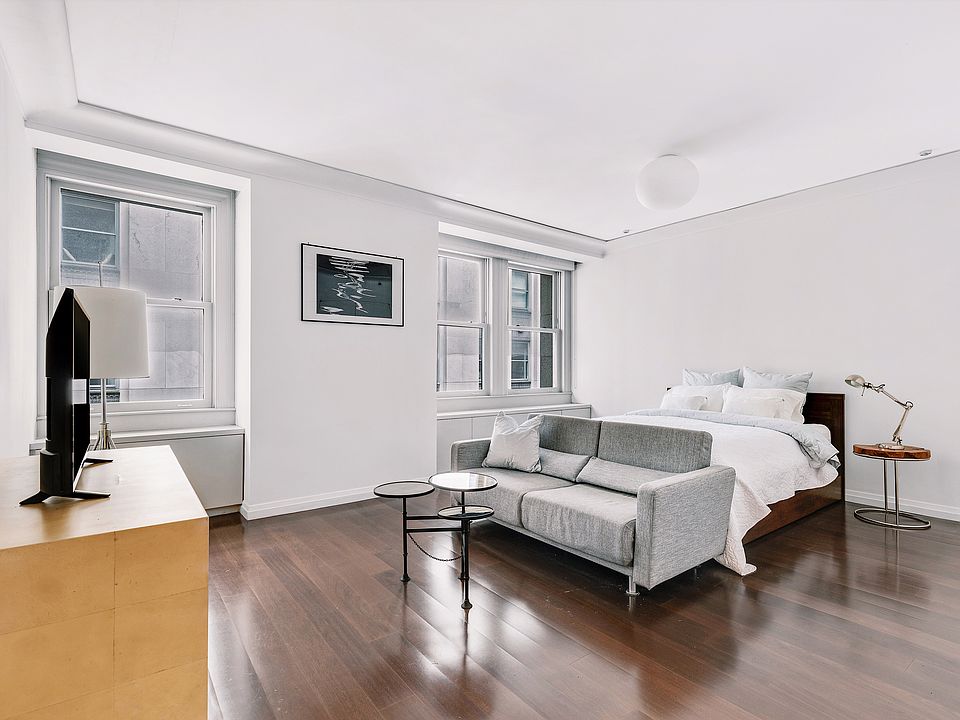 1st image of 55 Wall St APT 814
