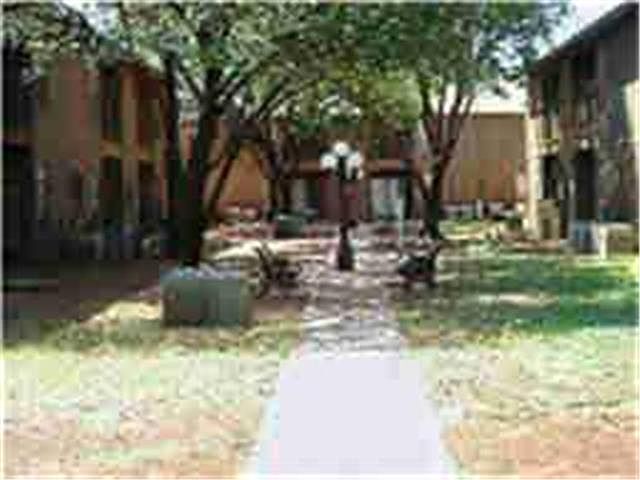 2nd image of 5451 Laguna Dr APT 223