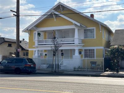 702 W Vernon Ave, Los Angeles, CA, 90037