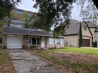 4656 Spruce St, Bellaire, TX 77401