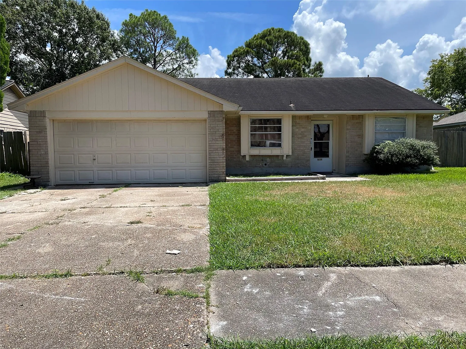 3 bed, 2.0 bath, 1097 sqft, $1,800 — Photo 1