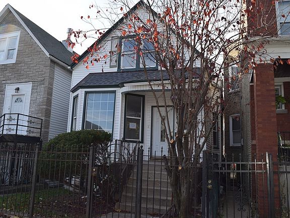3rd image of 2140 N Karlov Ave