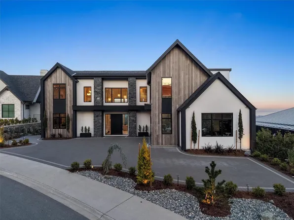 2371 Lairds Gate, Langford, BC V9B 0L2