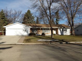 1225 Chautauqua Blvd, Valley City, ND 58072