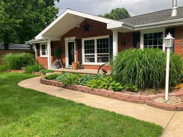 800 N James St, Sparta, IL 62286