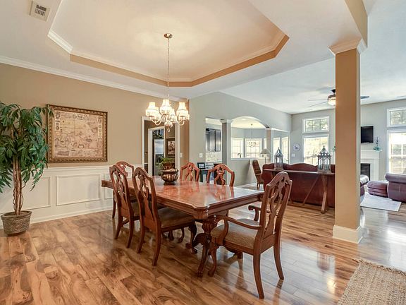 4th image of 12887 Lily Pond Ln