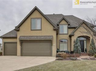 9511 W 160th Ter, Overland Park, KS 66223