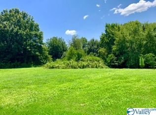 137 Clear Springs Cir, Hazel Green, AL 35750