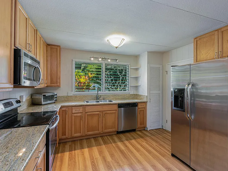 5-5246 Kuhio Hwy — Photo 2