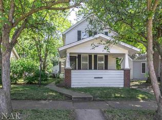 1310 W Locust St, Bloomington, IL 61701