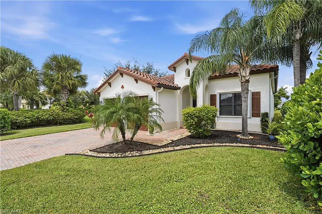 3 bed, 2.5 bath, 1929 sqft, $3,500 — Photo 2