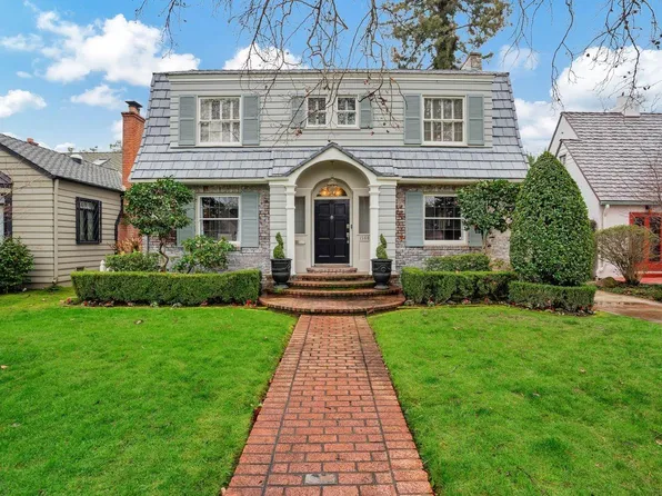 1560 12th Ave, Sacramento, CA 95818