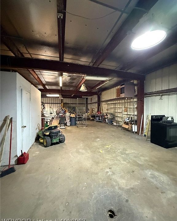 2nd image of 1019 E Choctaw Ave