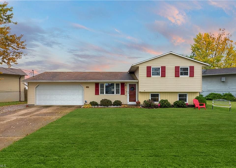 1st image of 4821 Hiawatha Dr