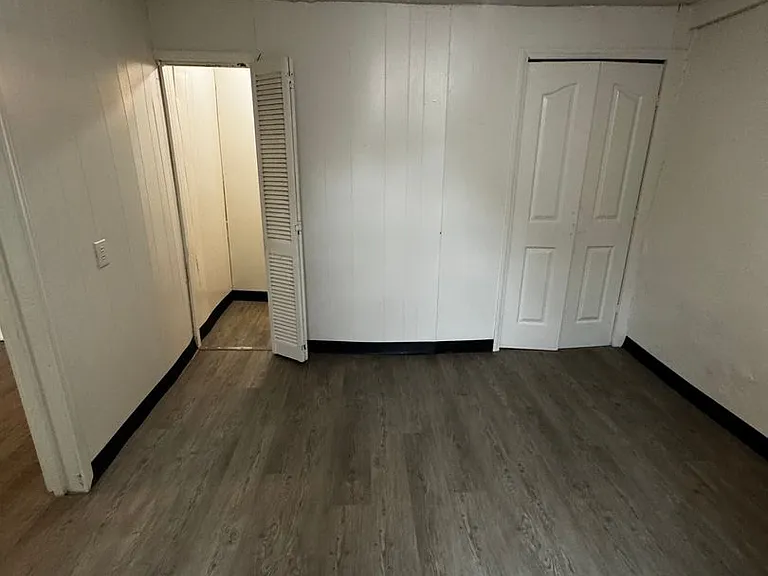 305 Lineberger St — Photo 9