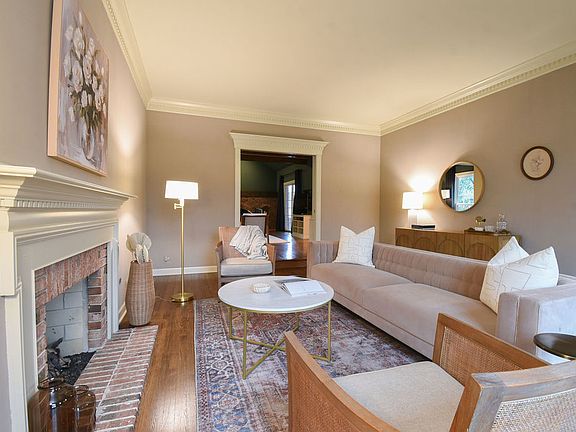 3rd image of 3 Bridle Ct