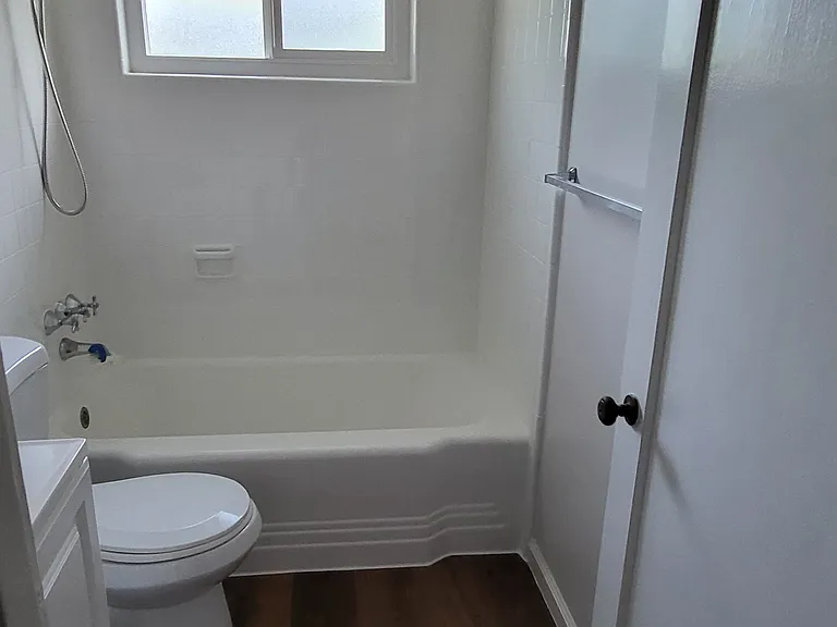 848 9th Ave — Photo 10