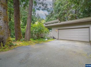 125 SW The Pines Dr, Depoe Bay, OR 97341