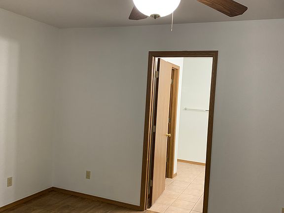 4th image of 4724 Saint Andrews Way