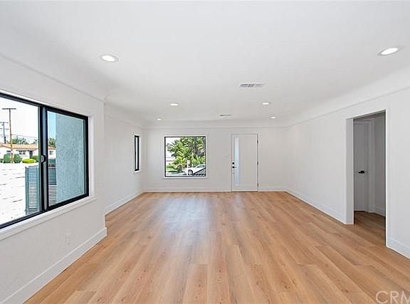 4th image of 1448 W 94th Pl