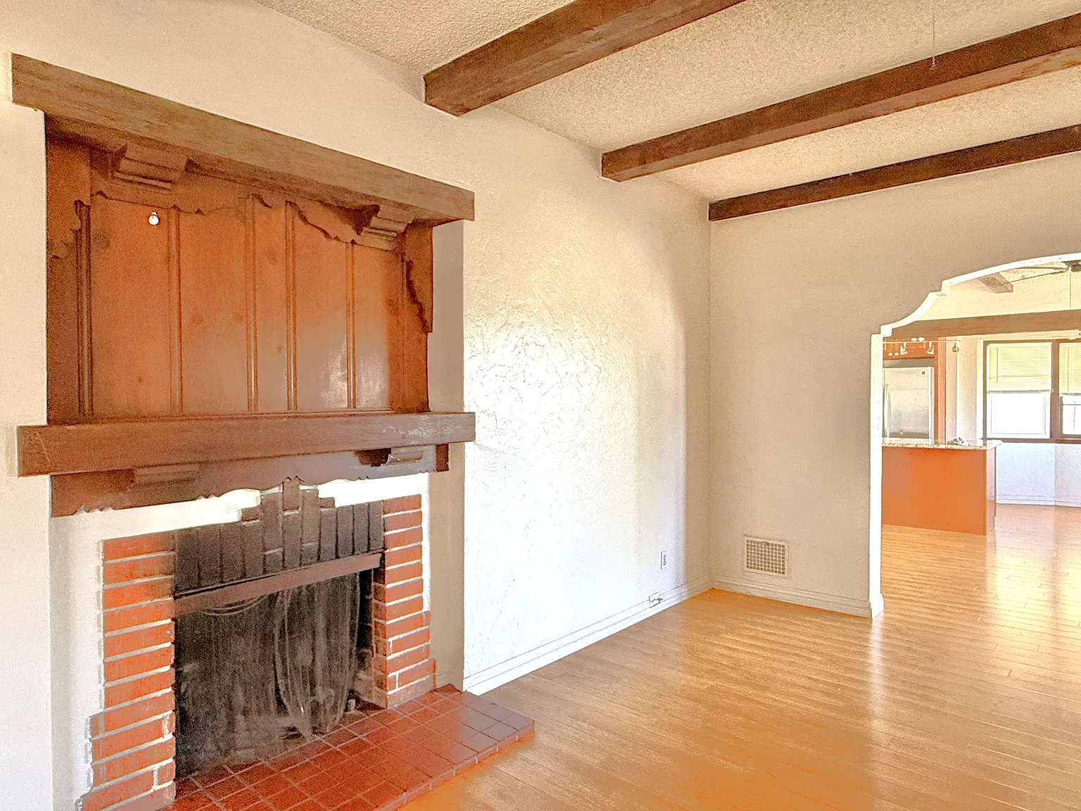 4935 College Avenue — Photo 4