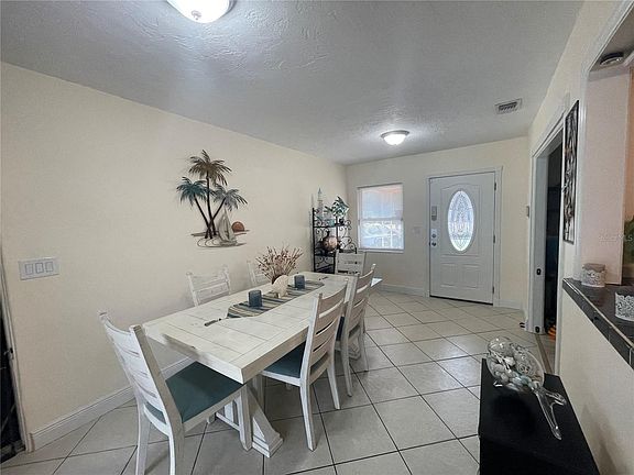 4th image of 1241 Tyrone Blvd N