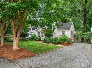 2104 Brandon Cir, Charlotte, NC 28211