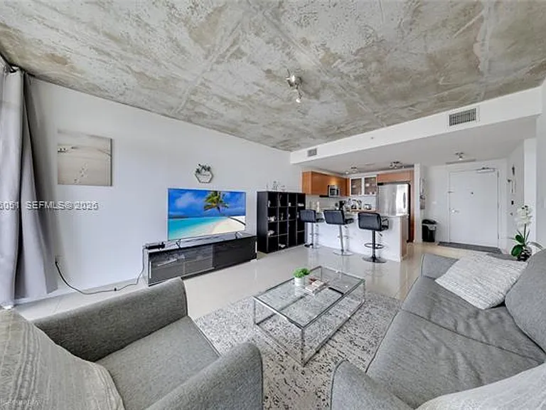 3250 NE 1st Ave #CU-811 — Photo 6