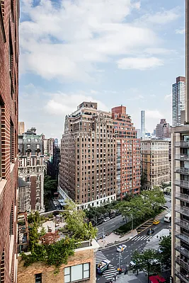 Sold by Douglas Elliman | media 20