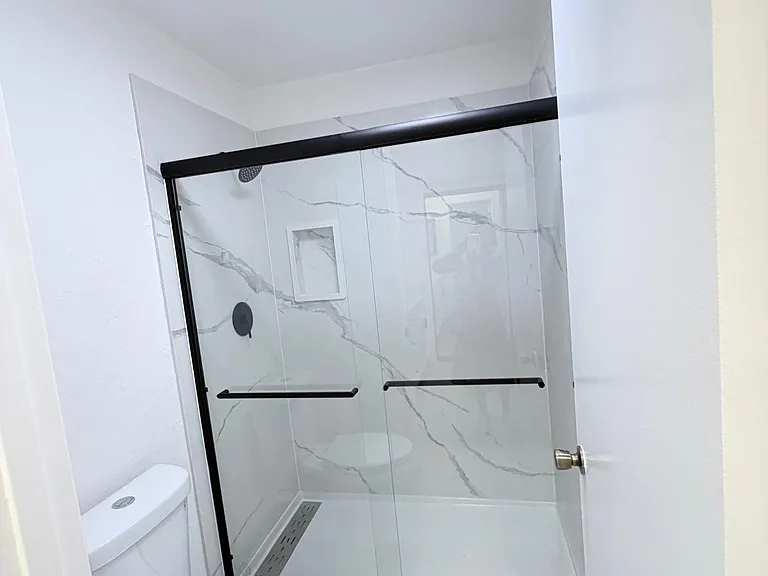 4057 San Francisco Ter — Photo 13