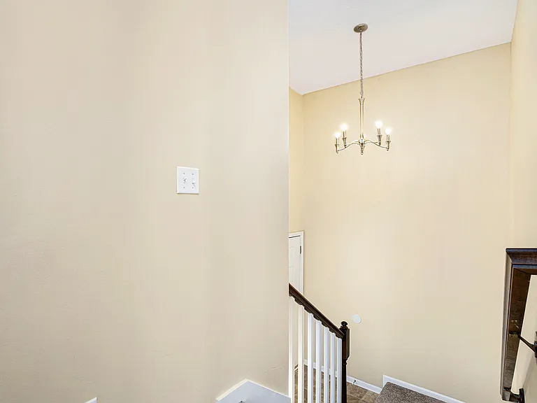 8332 N Nodaway Ave — Photo 12