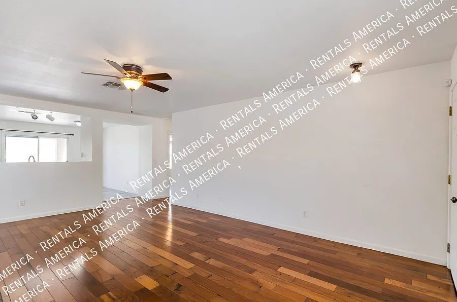 Beautiful Mesquite Ranch home Available now! — Photo 4