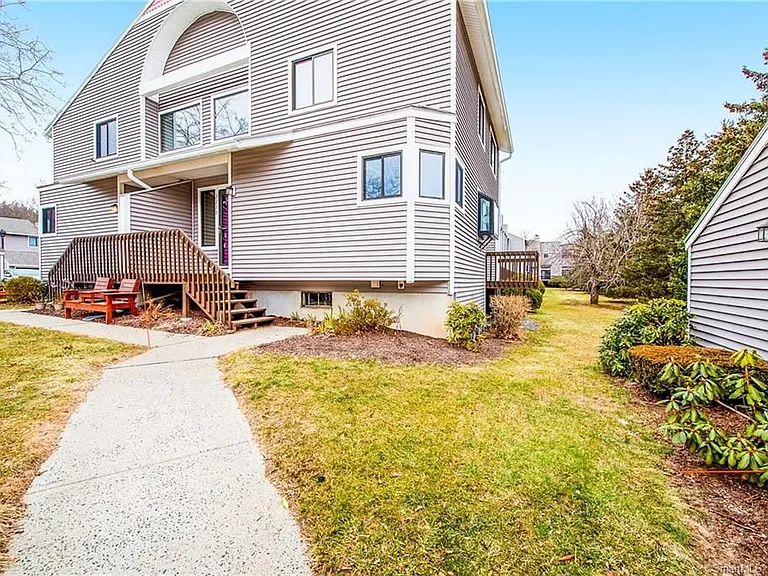 1110 Mill Pond Dr #1110 — Photo 6