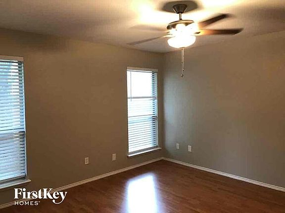 5th image of 1351 Lincolnshire Way