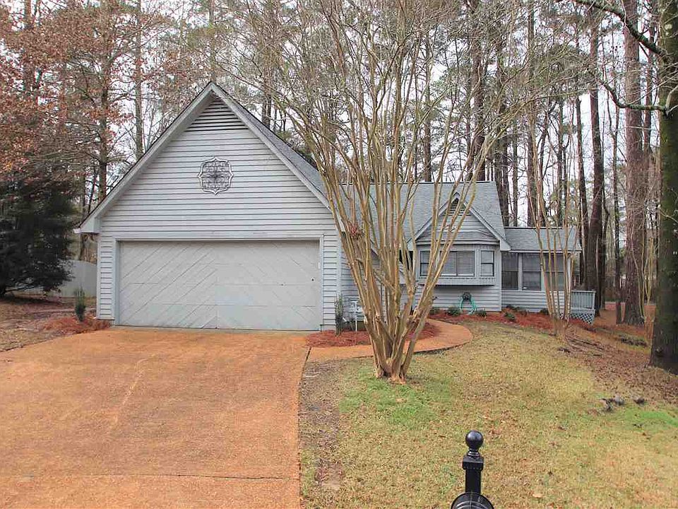 1st image of 206 Waterwood Dr