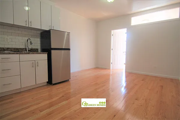 Rented by Green Home NY Realty LLC | media 8