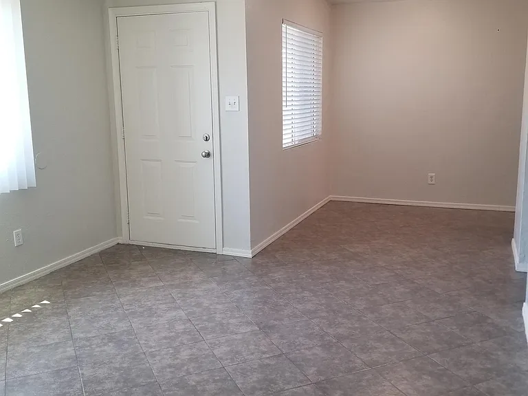 2019 W Turney Ave #3 — Photo 10