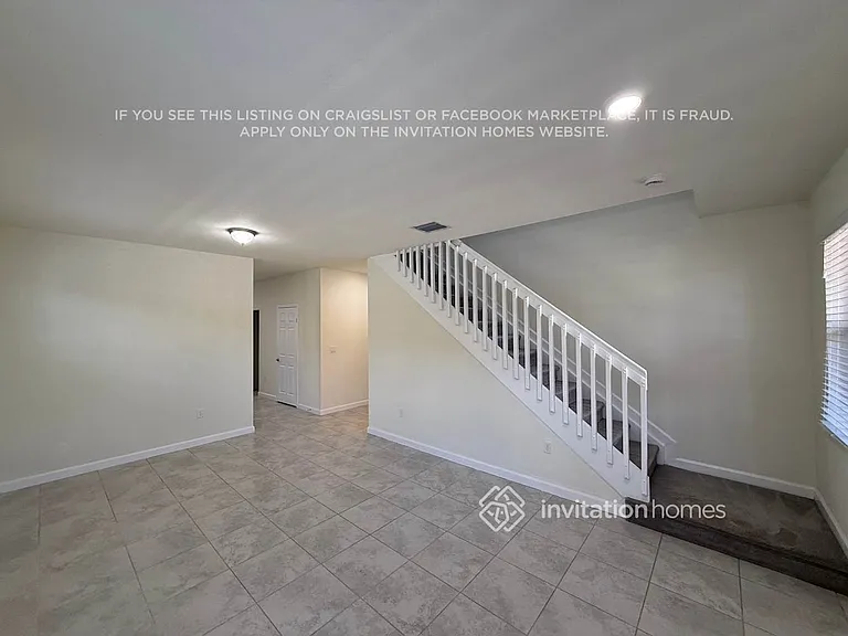 10550 W 35th Way — Photo 2