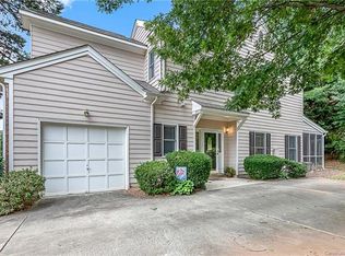 8723 Fox Chase Ln, Charlotte, NC 28269
