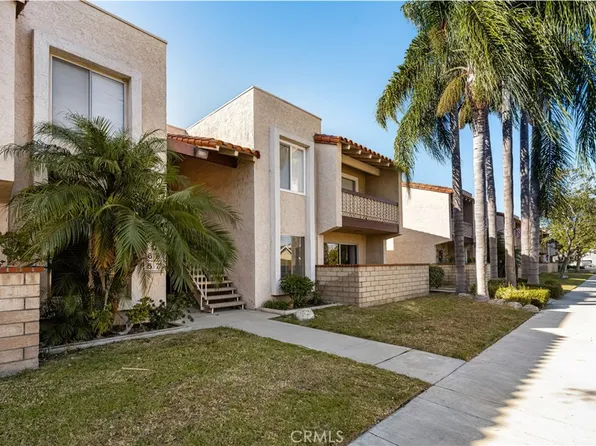 700 W La Veta Ave Unit L7, Orange, CA 92868