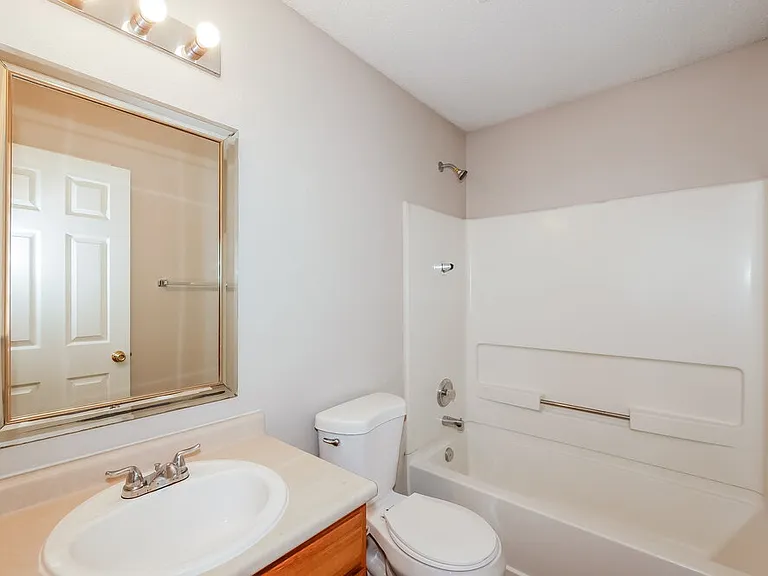 2344 Summerwood Ln — Photo 16