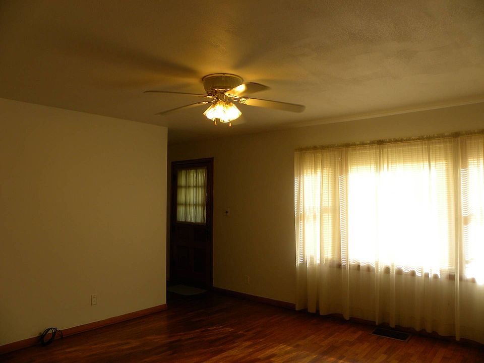 1705 N Lincoln St, Robinson, IL 62454 Zillow