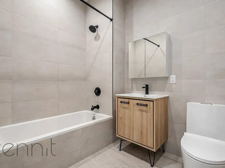 125 Kings Hwy #3E — Photo 6