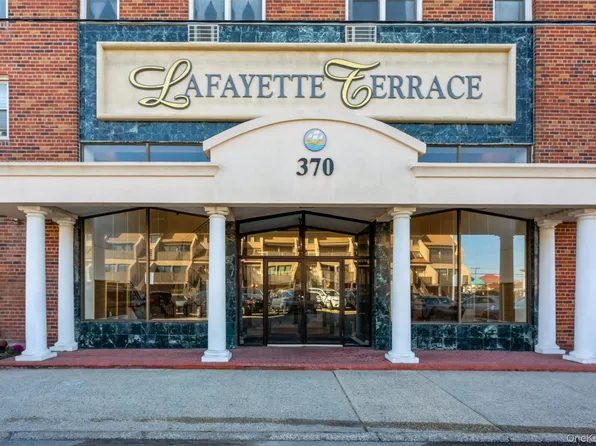 370 W. Broadway #2X, Long Beach, NY 11561