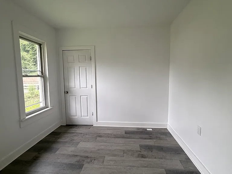 3072 Auberle St — Photo 5