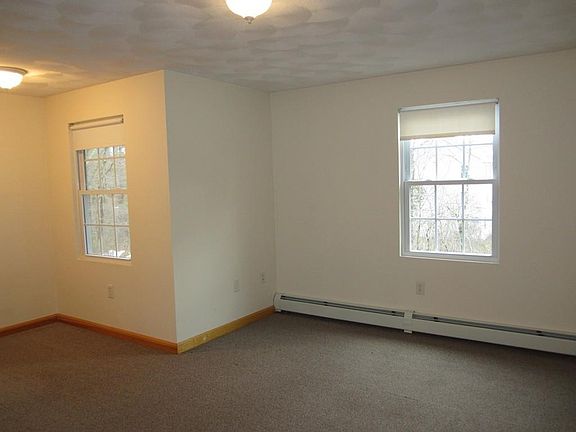 5th image of 48 Rosewood Dr #48