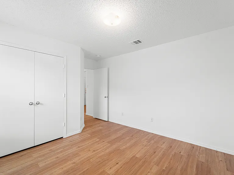 9825 Tyler Dr — Photo 9